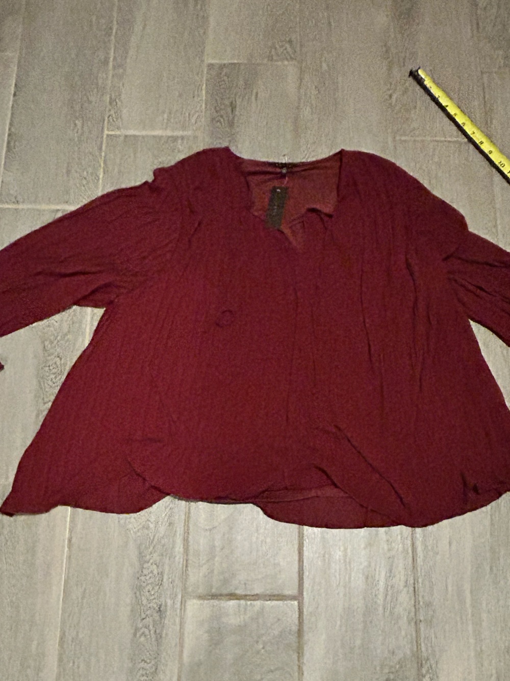 Adiva Women's Long Sleeve V-Neck Blouse in Burgundy -size 2X